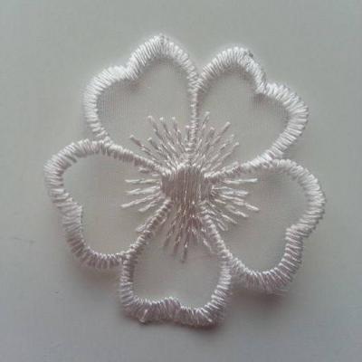 fleur en dentelle blanche 50mm