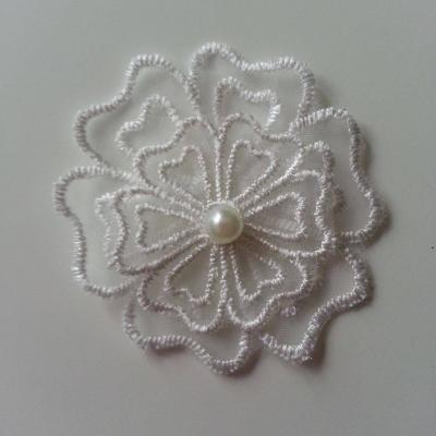double fleur en dentelle blanc ivoire et perle 50 mm