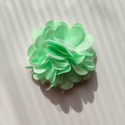 Rosette  fleur  satin et tulle  50mm vert pastel