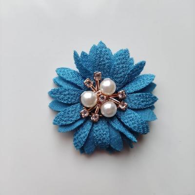 Fleur tissu trio de perle et strass 50mm bleu