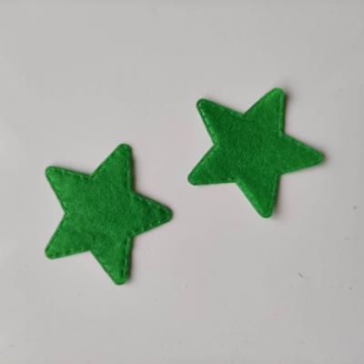 lot de 2 etoiles en  feutrine 40mm vert