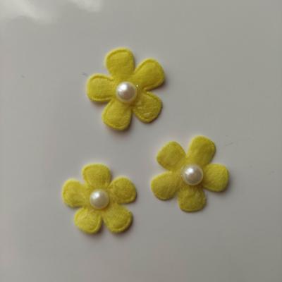 Lot de 3 fleurs perlée en feutrine  25mm jaune