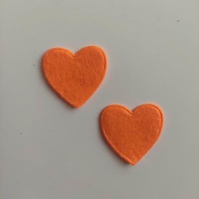 lot de 2 coeurs  en feutrine   31mm orange