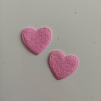 lot de 2 coeurs  en feutrine   31mm rose