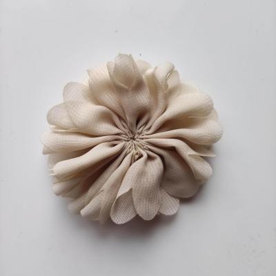 fleur en tissu mousseline beige  70mm