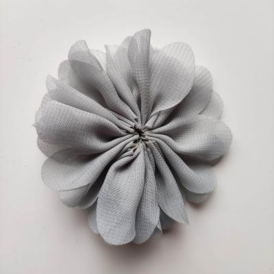 fleur en tissu mousseline gris  70mm
