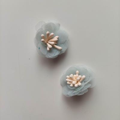 lot de 2 fleurs voile et pistils 25mm vert pastel