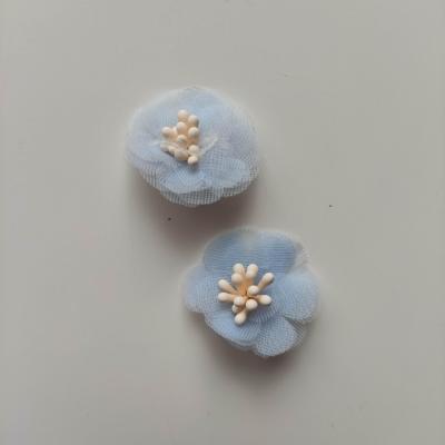 lot de 2 fleurs voile et pistils 25mm bleu ciel