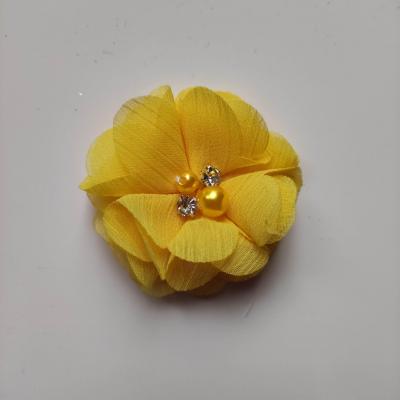 fleur perle et strass mousseline  55mm jaune