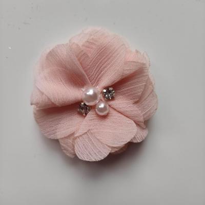 fleur perle et strass mousseline  55mm pêche clair