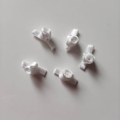 lot de 5 fleurs blanches en satin 10mm