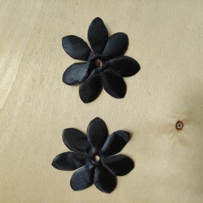 Lot de 2 appliques  fleur matelassées noir   45mm (1)