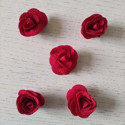 petite fleur en tissu 25mm rouge