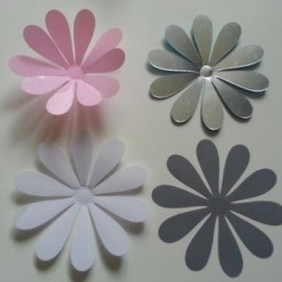 Fleur 3D  en plastique 11 cm