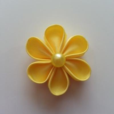 Fleur  4cm pétales ronds jaune