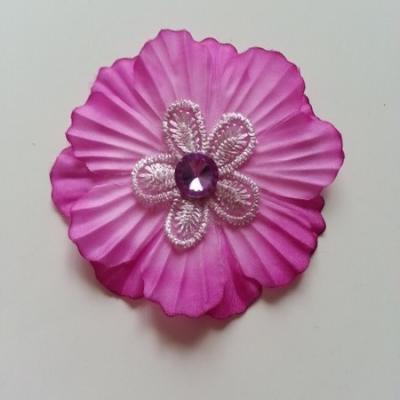 Fleur en tissu dans un dégradé de mauve et fleur en dentelle et strass 60mm