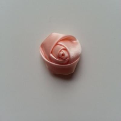 Fleur de satin bouton de rose 2.2cm peche