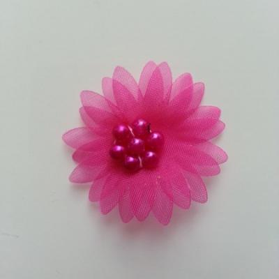 Double fleur  voile  et perle  30mm rose fuchsia
