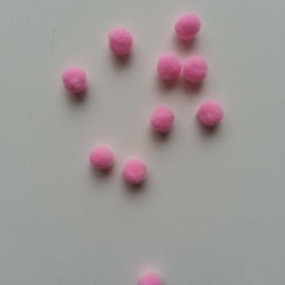 Lot de 10 petits pompons  8mm rose