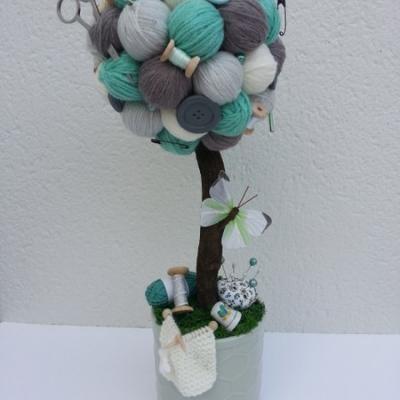 Arbre crochet, tricot, couture vert, gris et ivoire