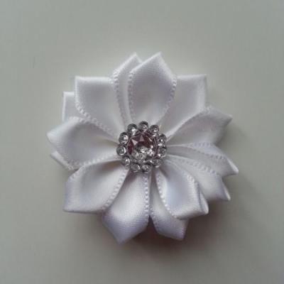 Applique fleur satin strass  35mm blanc