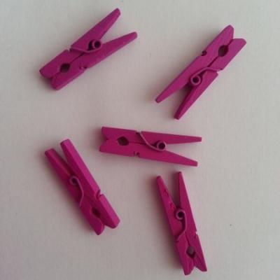 Lot de 5 epingles en bois  2.50cm rose fuchsia