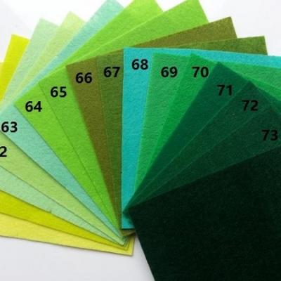 Feuille de feutrine unie 15 cm *15cm vert N72