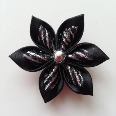 Fleur satin noire et organza pailleté noir 5cm