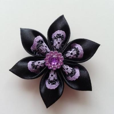 Fleur satin noire et dentelle mauve  5cm