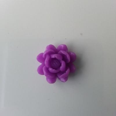 fleur  en résine  20mm violet