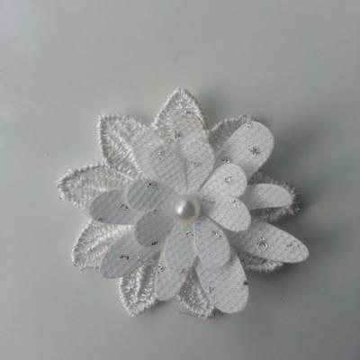 double fleur en dentelle blanc et argent 50mm