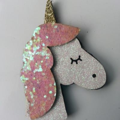 applique licorne pailletée  60mm blanc et rose clair