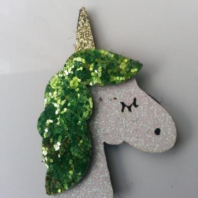 applique licorne pailletée  60mm blanc et vert