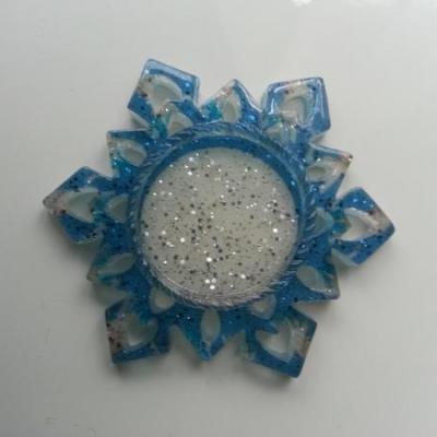 Support pour cabochon de 25mm  étoile en résine pailletée bleu