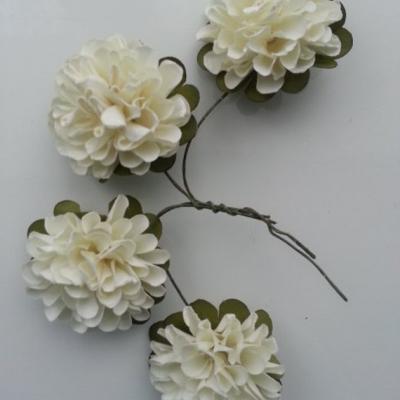 lot de 4 fleurs  en papier ivoire sur tige 40mm