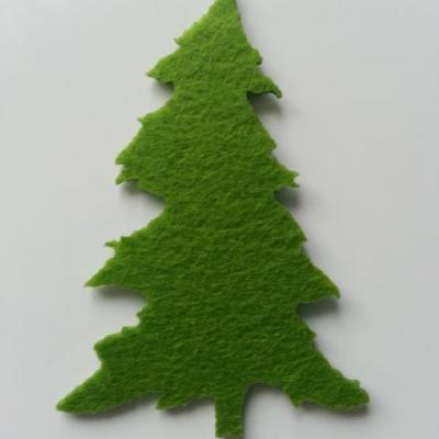 sapin en feutrine vert moyen 60*90mm