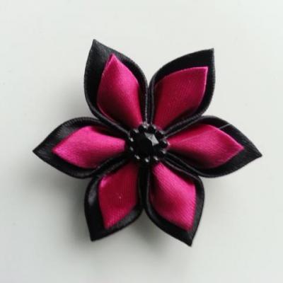 Fleur double en satin noire et rose fuchsia    5cm