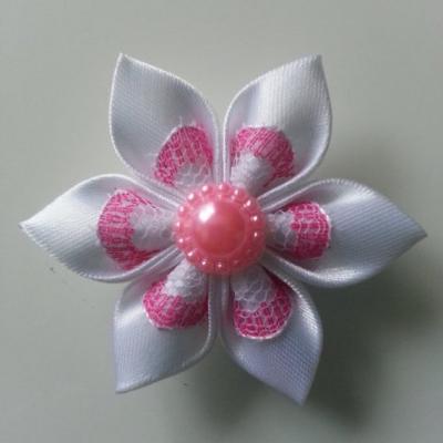 Fleur satin blanche et dentelle blanche et rose 5cm