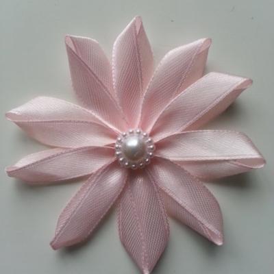 Fleur de satin  7,5cm rose