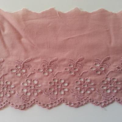 1 mètre de dentelle anglaise vieux rose 10cm de largeur