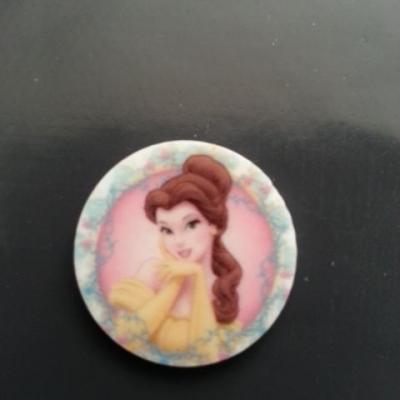 princesse belle et la bete  25*25mm cabochon rond en résine plat