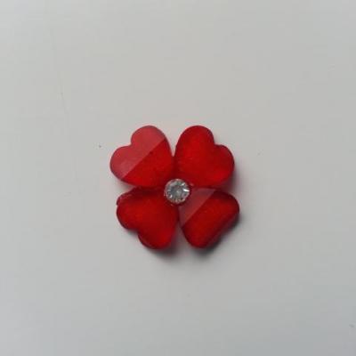 fleur en résine avec strass au centre 20 mm rouge