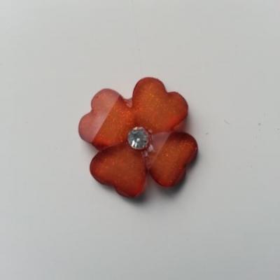 fleur en résine avec strass au centre 20 mm marron