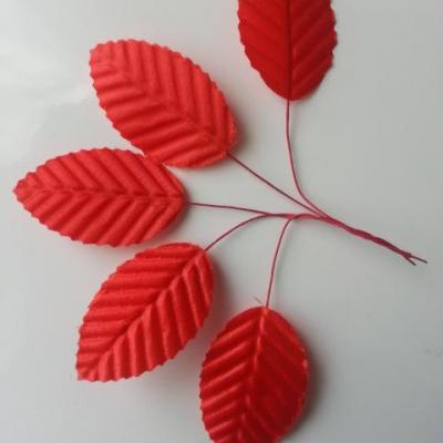 Lot de 5 Feuilles artificielles sur tige  30 x 50mm rouge