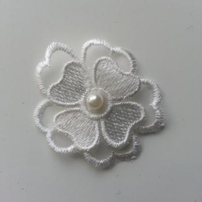 double fleur en dentelle blanche perle 45mm