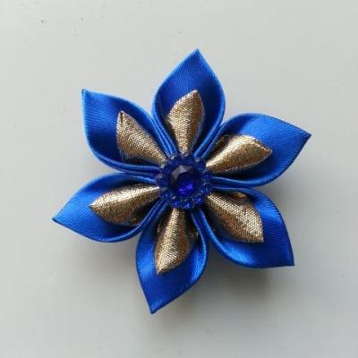 Fleur  en satin bleu royal et doré, or   5cm