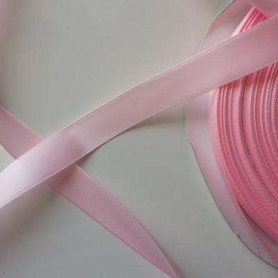 5 mètre de ruban  de satin  17 mm rose pale