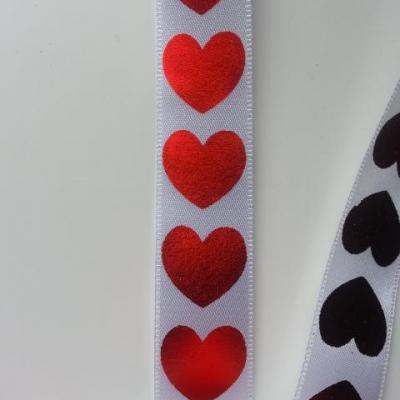 1 metre de ruban  de satin blanc aux coeurs rouge brillants   22mm