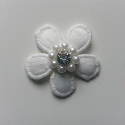 fleur en dentelle blanc perle et  strass 35 mm