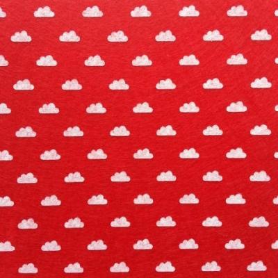 Carré de feutrine motif nuage 15*15cm rouge